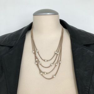 Statement necklace with mini pearls